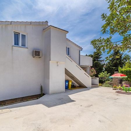 Apartman Hana Lejlighed Omišalj Eksteriør billede